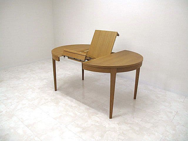 カリモク　ラウンド型エクステンションダイニングテーブル W96ｃｍ/137cm