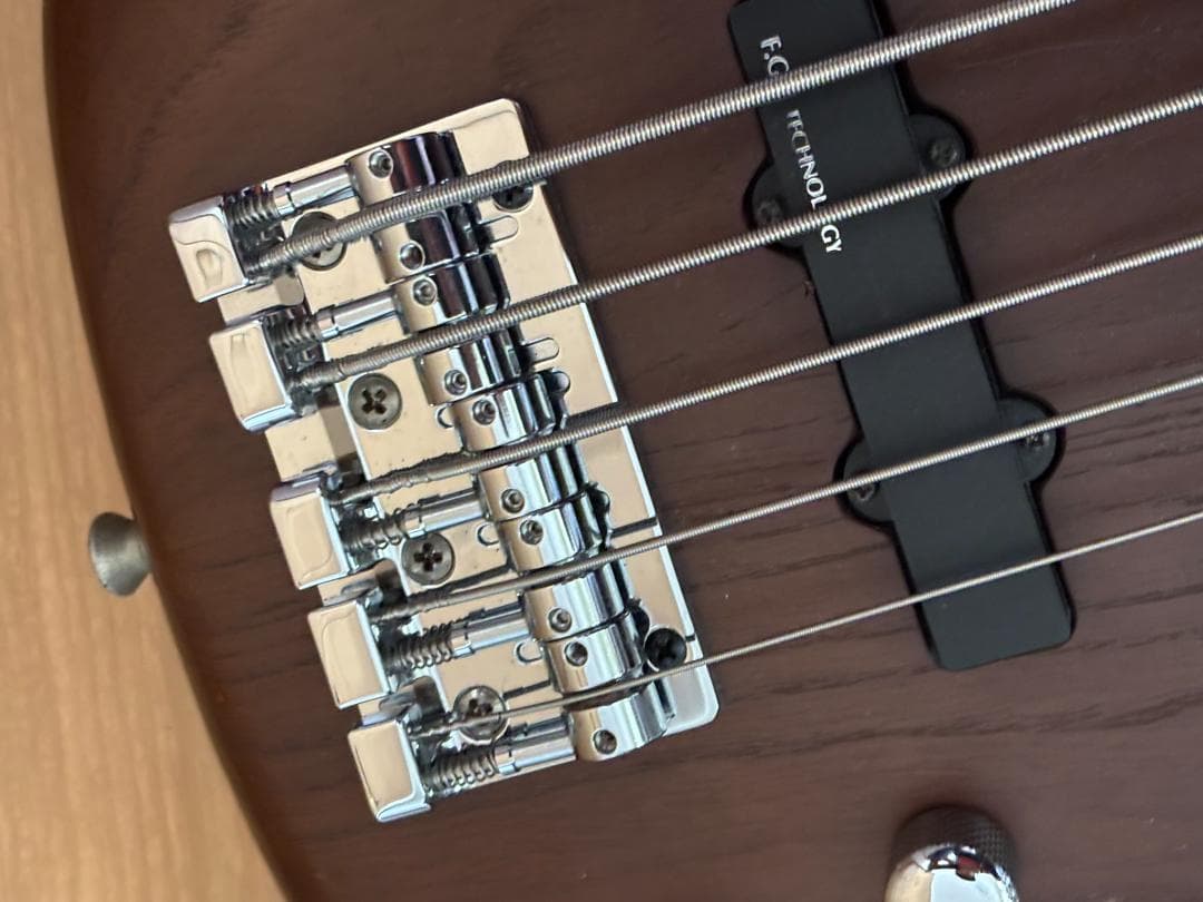 【超軽量!!約3.1kg】Fernandes FRB 5弦ベース