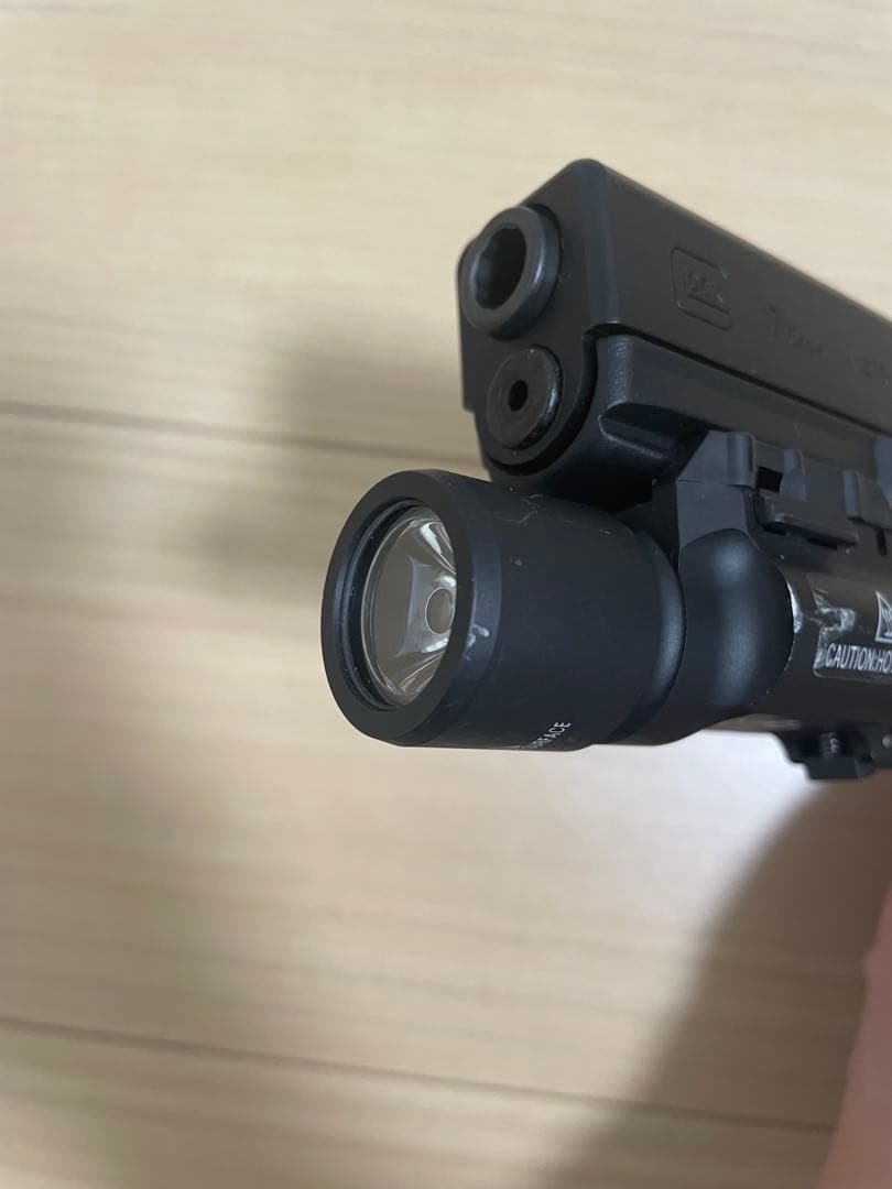 東京マルイGLOCK 17 Gen.4 X300ライト マガジン3本付き