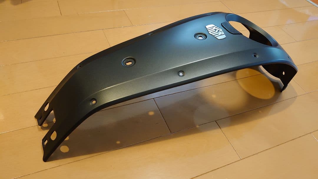 YAMAHA　XSR700　センタータンクカバー