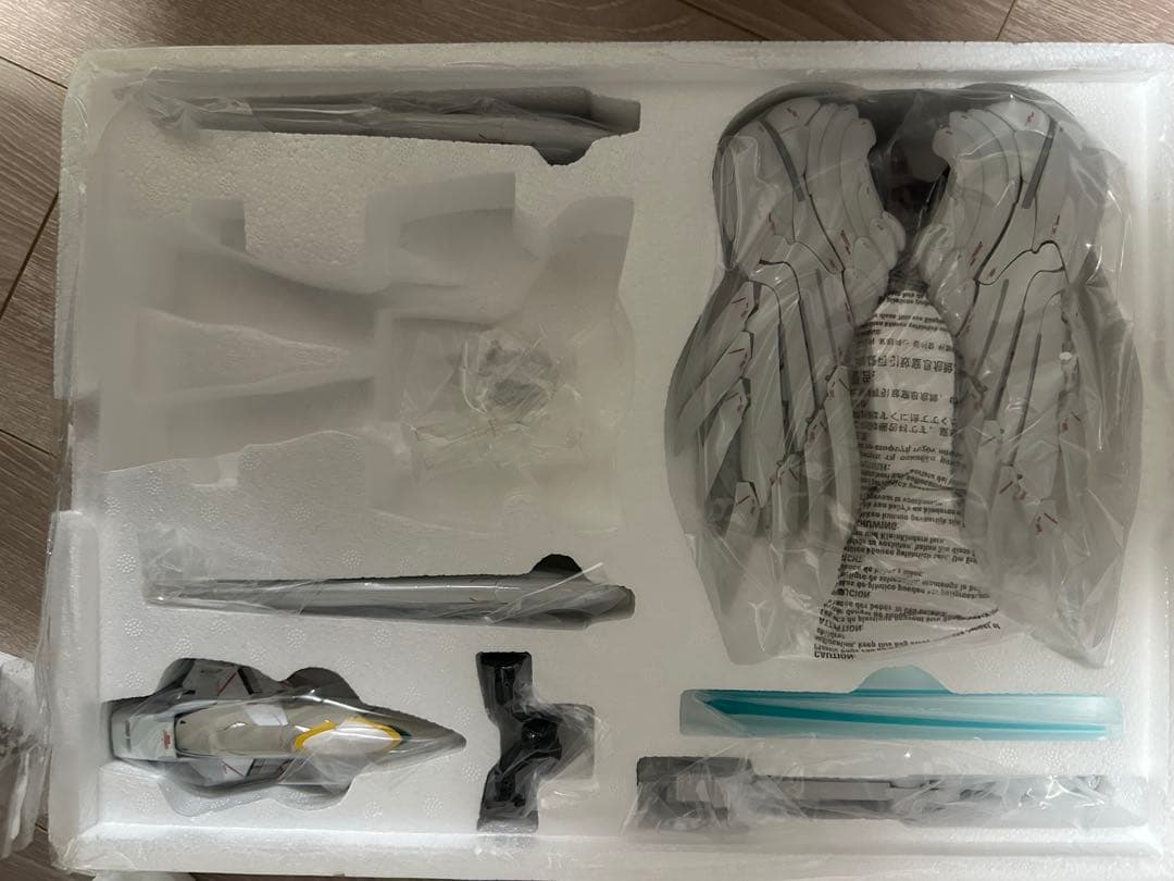 L COMPOSITE ウイングガンダムスノーホワイトプレリュード