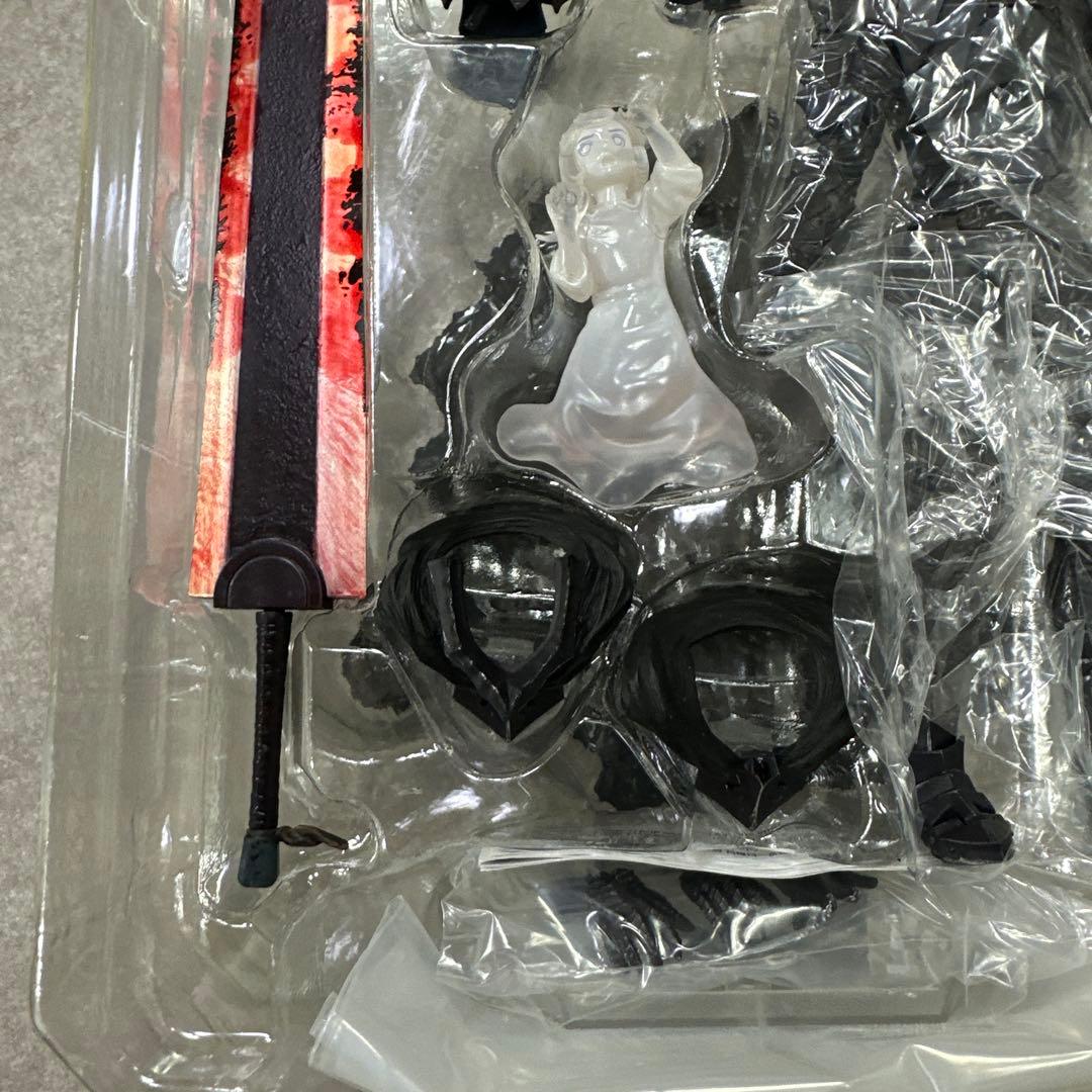 figma ベルセルク ガッツ 狂戦士の甲冑ver. リペイント髑髏エディション