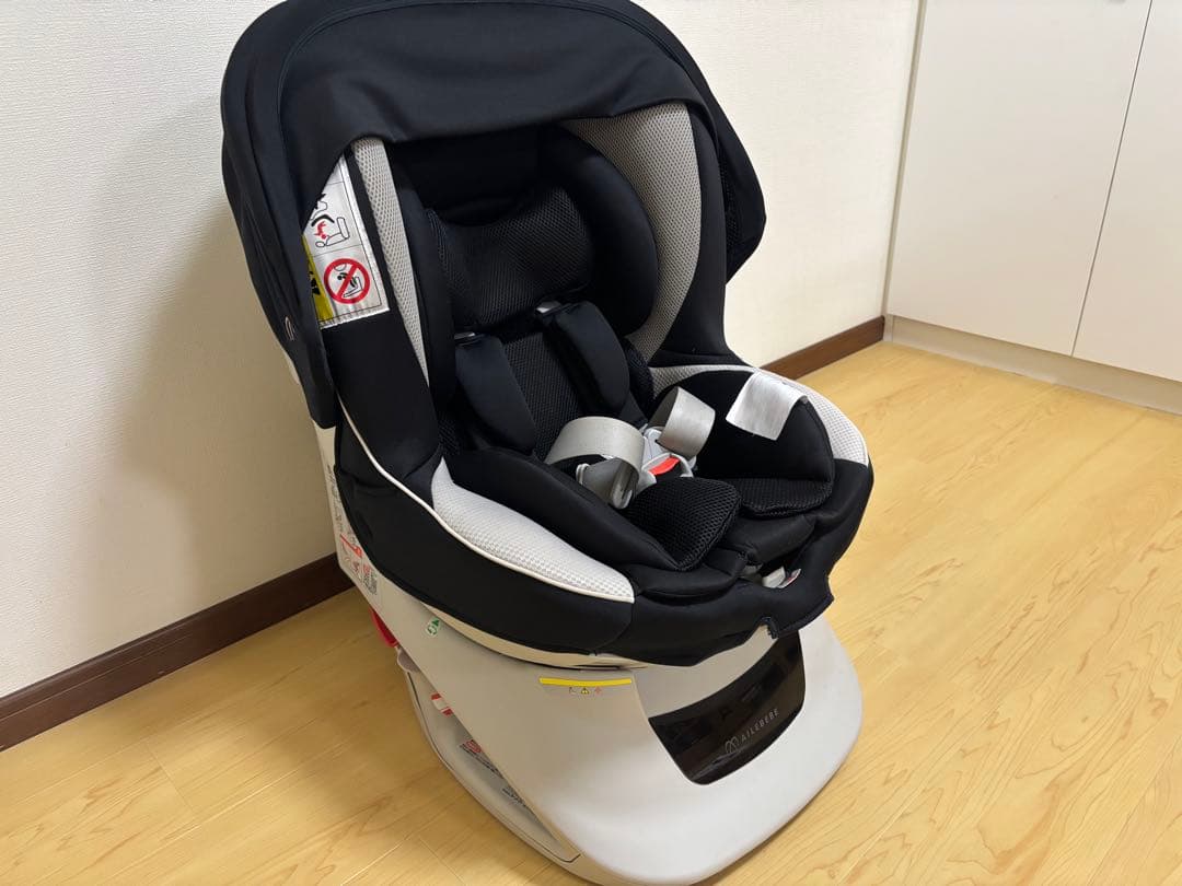 美品⭐︎チャイルドシート　エールベベ クルットNT/クルットNT2