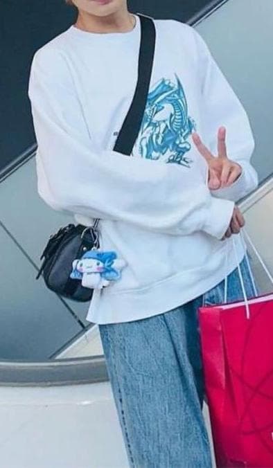 ブルシナ 遊戯王 サンリオ シナモロール シナモン ブルル 中島健人 ケンティ