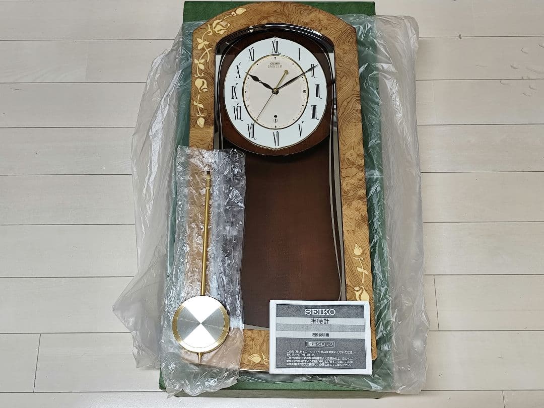 かおりん SEIKO EMBLEM HS434B からくり時計 メロディ