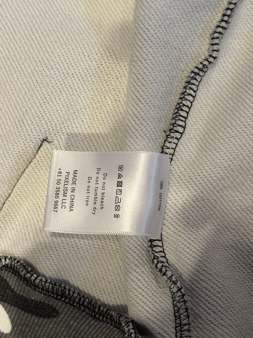 afb ファー付きジップアップパーカー（ステッカー付き）