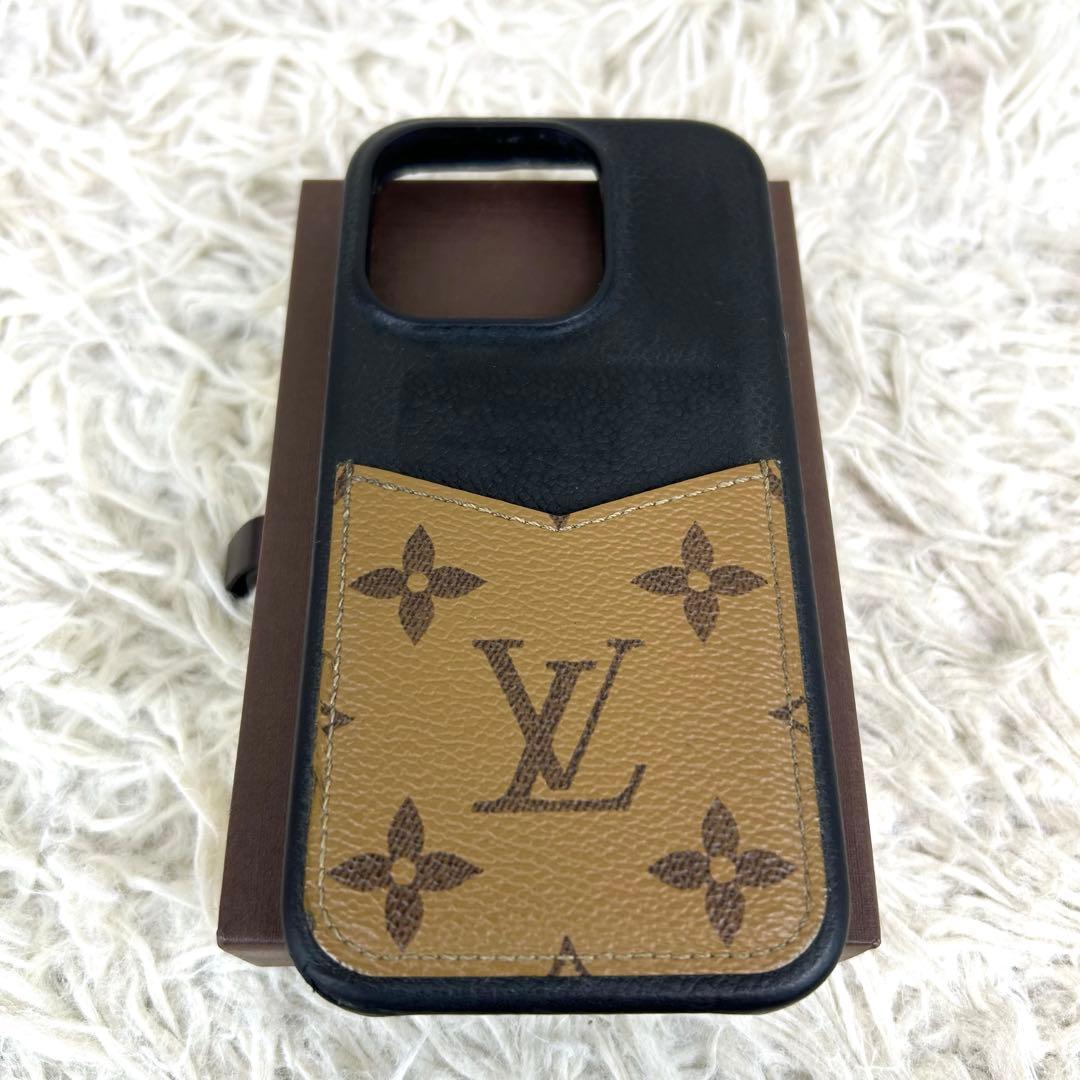 LV ルイヴィトン IPHONE バンパー 15PRO M2889 現行モデル
