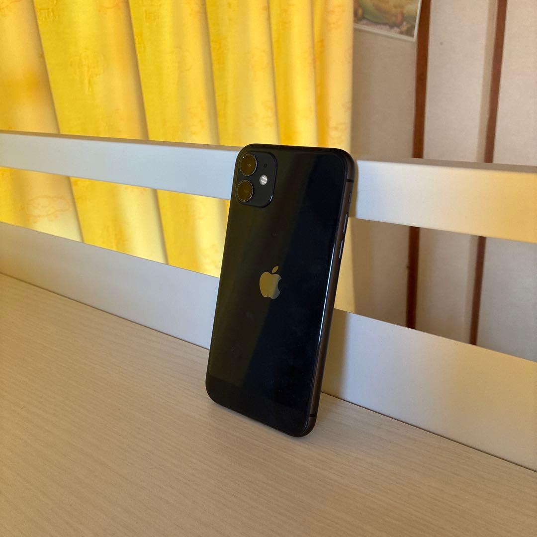 【iPhone11】　ブラック　割れなし　液晶汚れあり