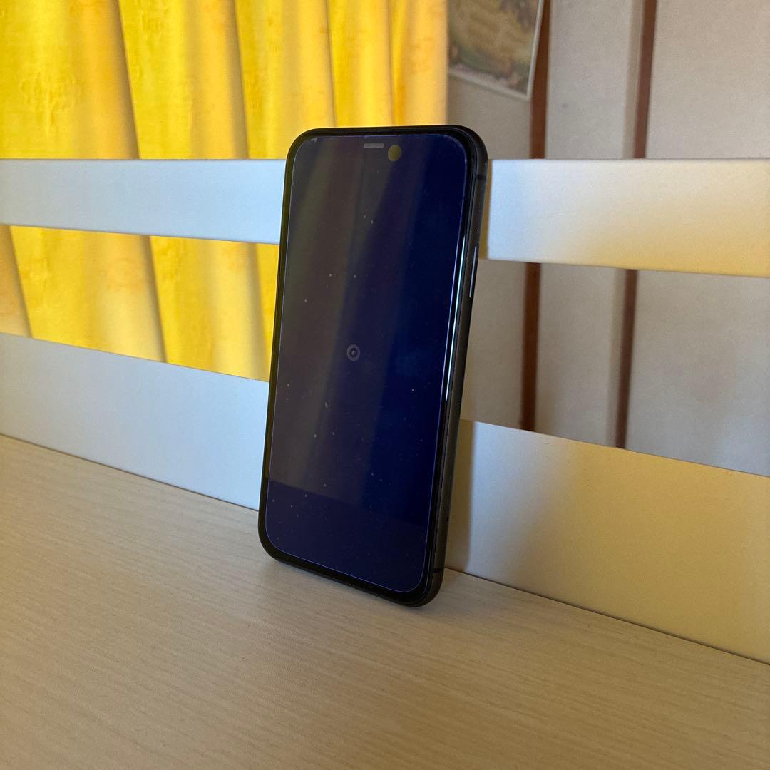 【iPhone11】　ブラック　割れなし　液晶汚れあり
