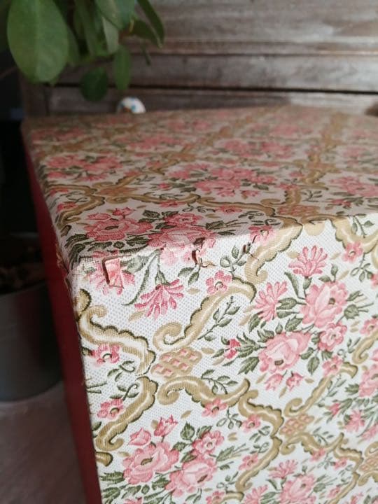 薔薇柄のヴィンテージ引き出し　フランスヴィンテージ