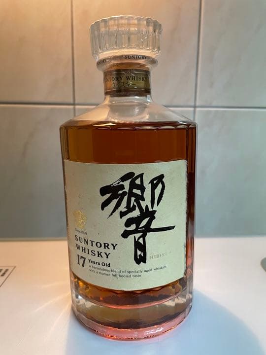 サントリー 響 17年 700ml