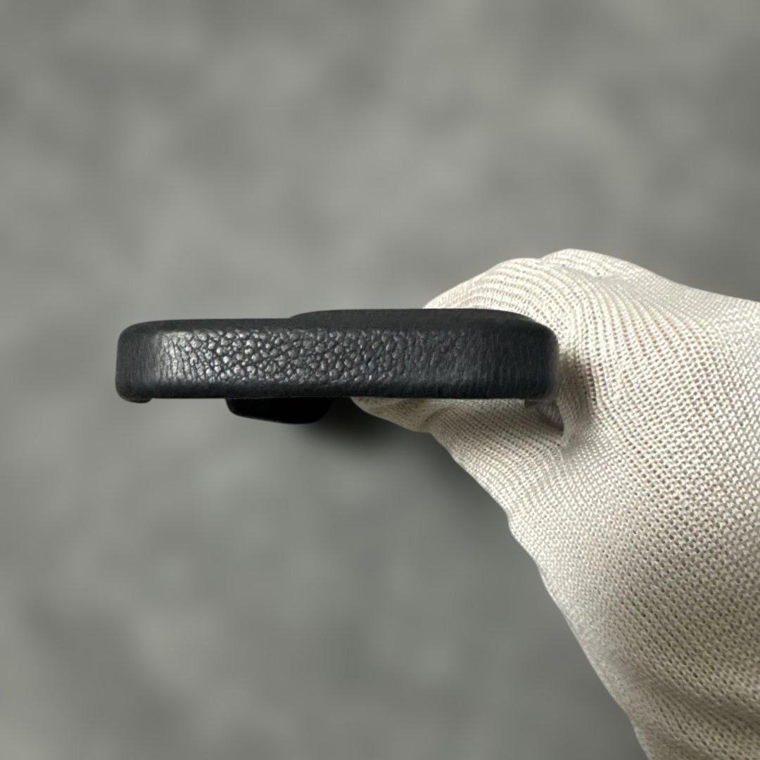 美品✨LOU IS VUITTON ルイヴィトン スマホケース15PRO