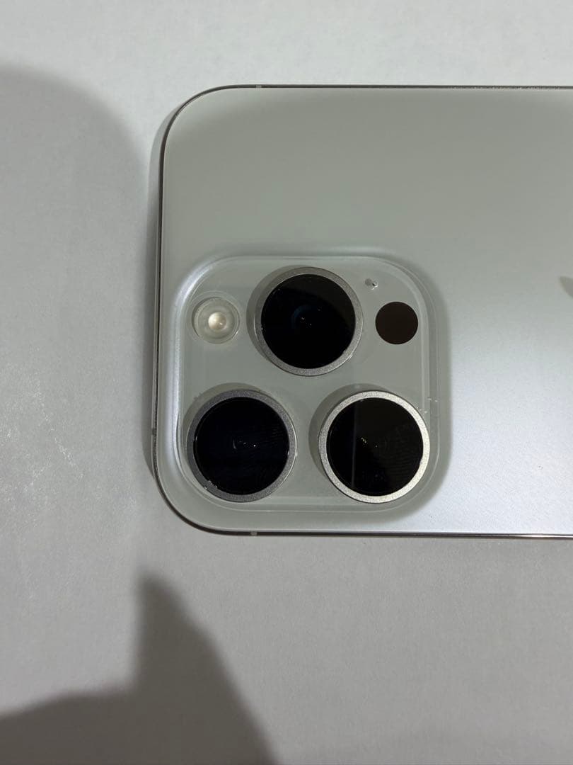 Apple iPhone 15Pro (256GB)シルバー 本体