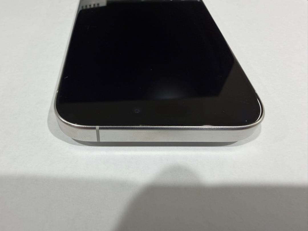 Apple iPhone 15Pro (256GB)シルバー 本体