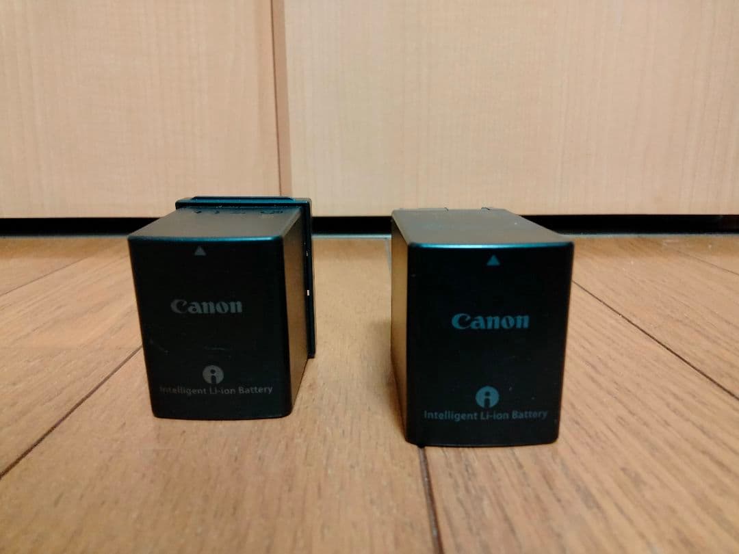 F*7様 【ジャンク】【撮影可】業務用Canon XA25 HDビデオカメラ W