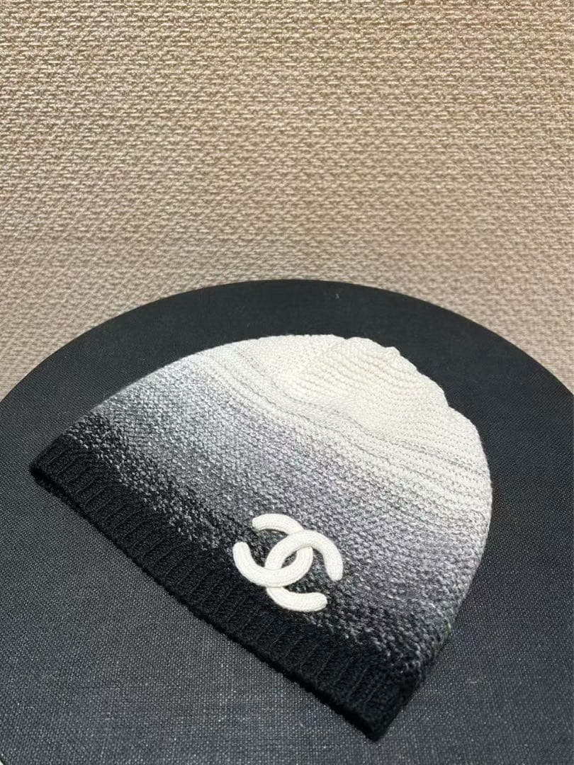 値下げ！新品未使用　シャネル　ニット帽　CCロゴ　25K 最新作