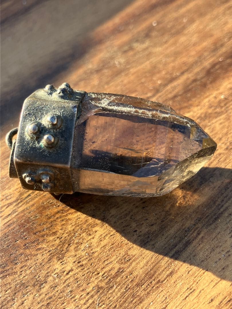 ガウリシャンカール産 ヒマラヤ水晶 ライトスモーキークォーツ 原石　ペンダント