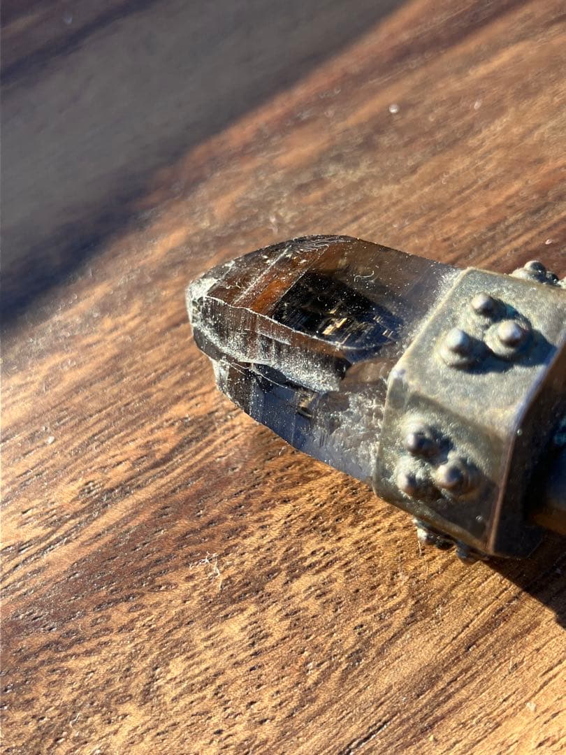 ガウリシャンカール産 ヒマラヤ水晶 ライトスモーキークォーツ 原石　ペンダント