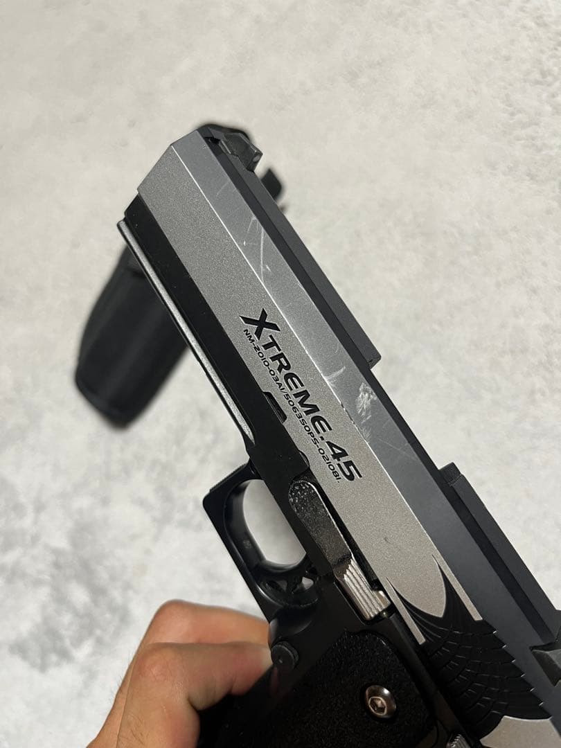 ハイキャパ　エクストリーム　本体・マガジン・ホルスターセット02