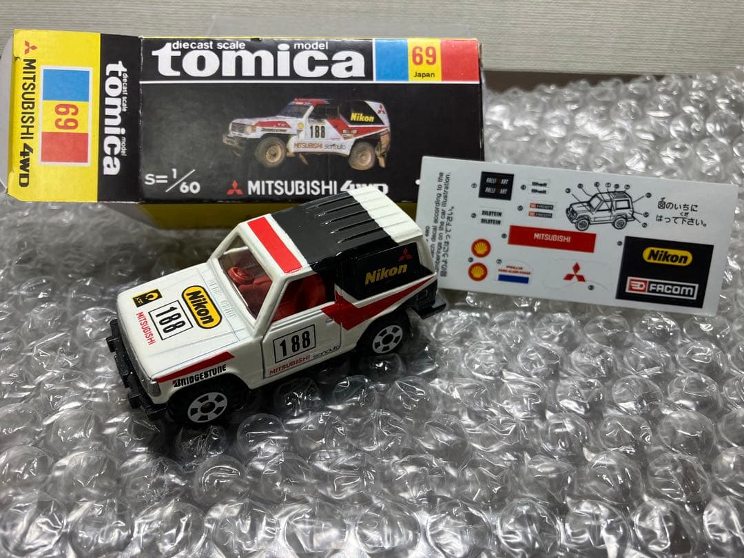 トミカ 黒箱 日本製 No.69 ニコン 特注 三菱 パジェロ 4WD
