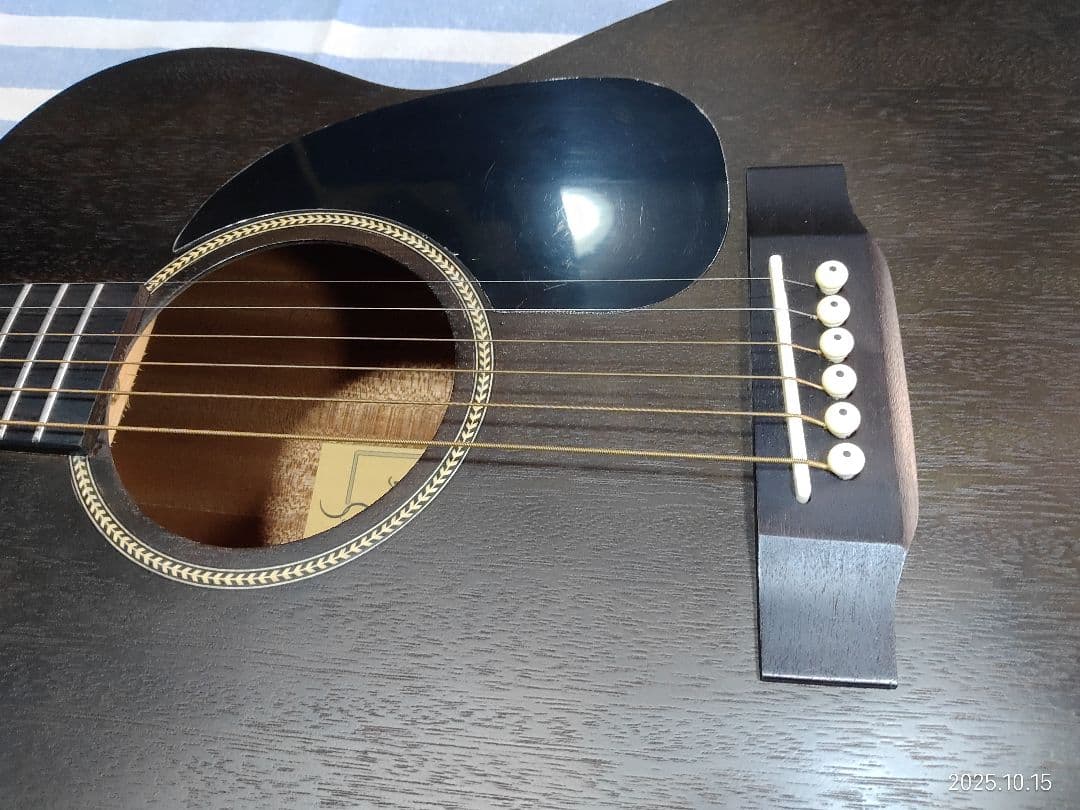 S.YAIRIのオールマホガニーアコースティックギターYF-04BL美品です。