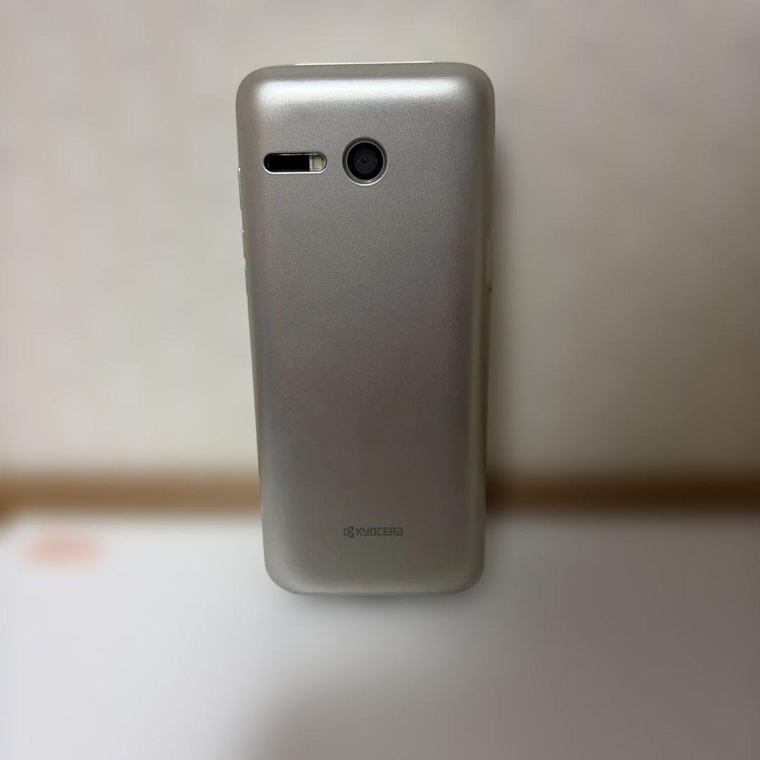 au かんたんケータイライト KYF43 シルバー