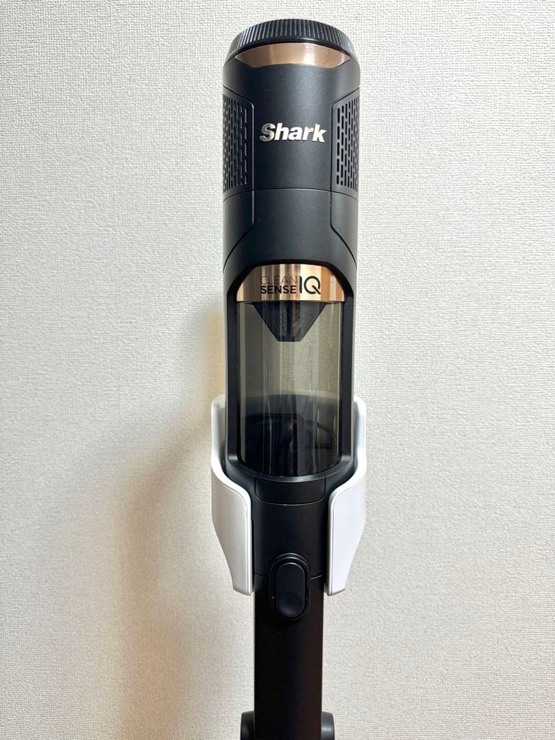 Shark CleanSense iQ+ IW3241JBK メタルブラック