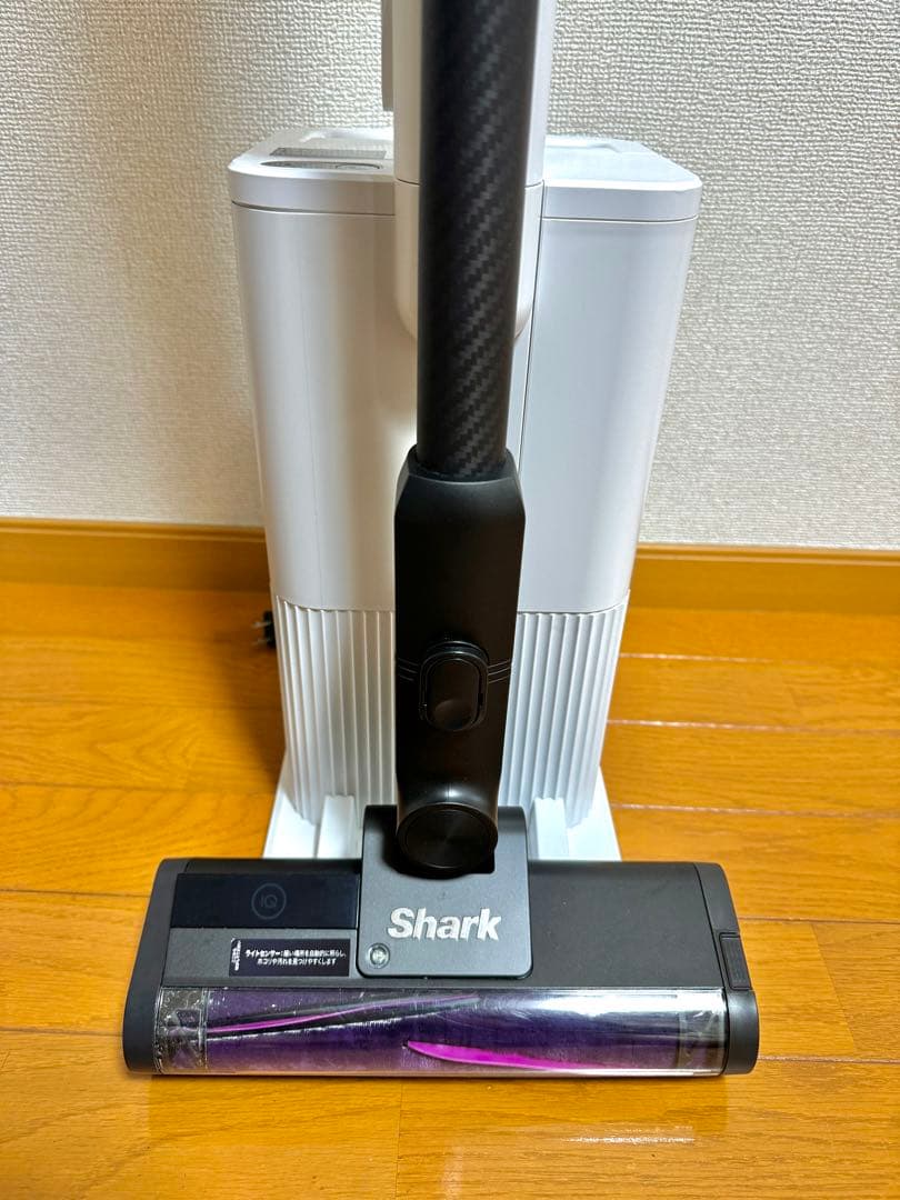 Shark CleanSense iQ+ IW3241JBK メタルブラック