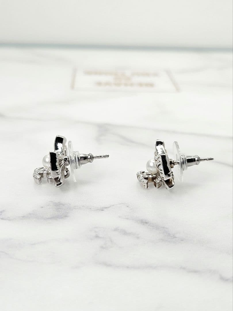 CHANEL シャネル リボンモチーフ ココマーク ラインストーン ピアス