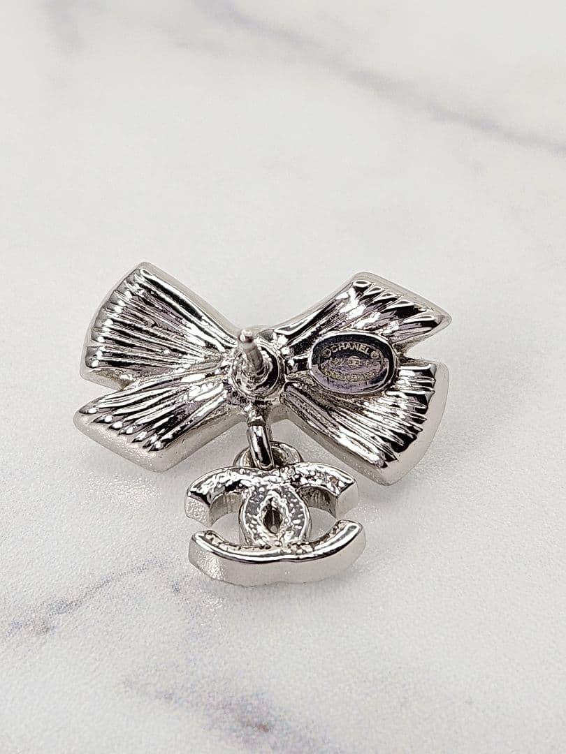 CHANEL シャネル リボンモチーフ ココマーク ラインストーン ピアス