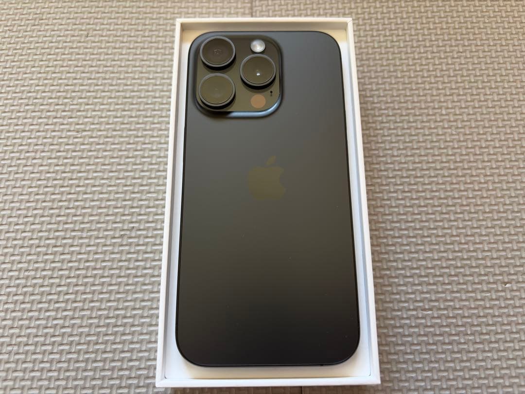 iPhone15Pro 128GB 美品 ブラックチタニウム
