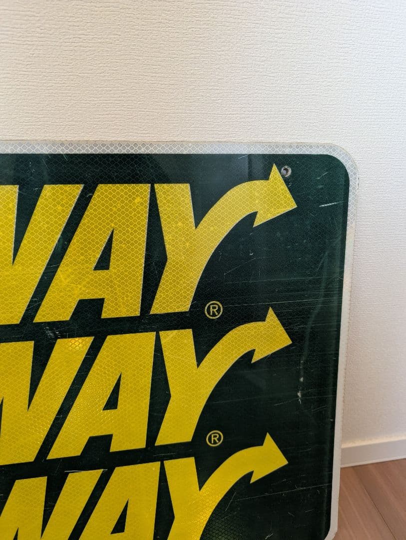 ハイウェイ　ロードサイン　サブウェイ　看板