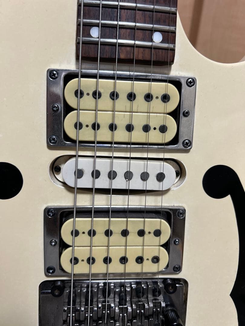【売約済】Ibanez PGM30アイボリーペグ交換済・アーミングアジャスター付