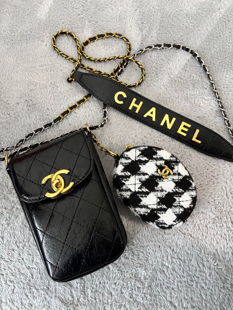CHANEL キルティングバッグとポーチセット