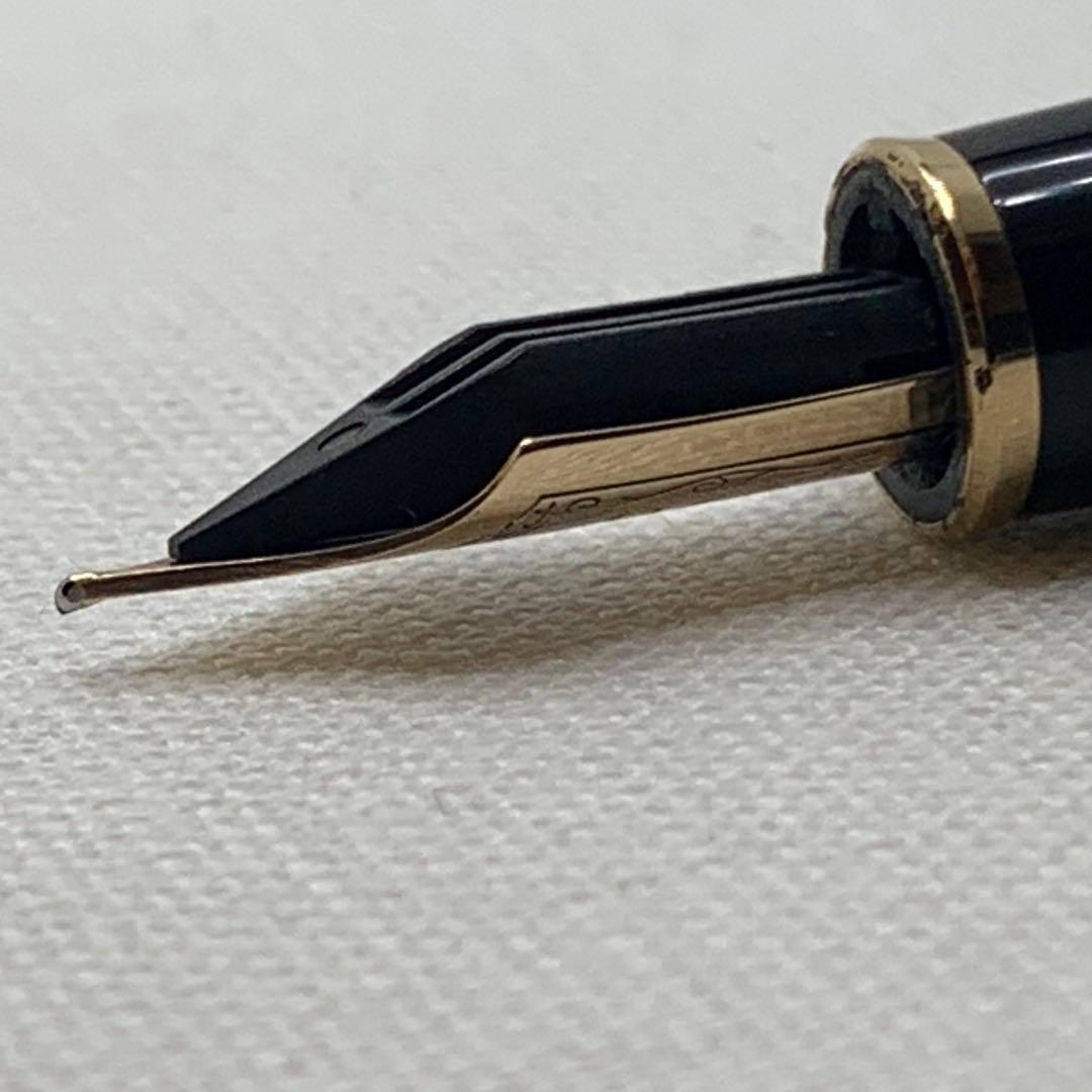 【箱保証書付】モンブラン　マイスターシュテュック144 中白 万年筆 字幅F