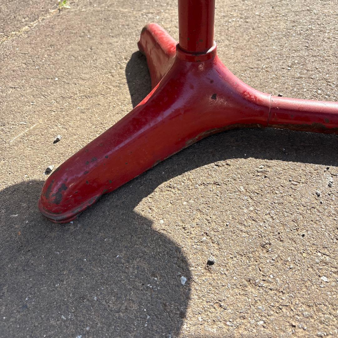 アンティーク　子供用 赤い机　椅子付き