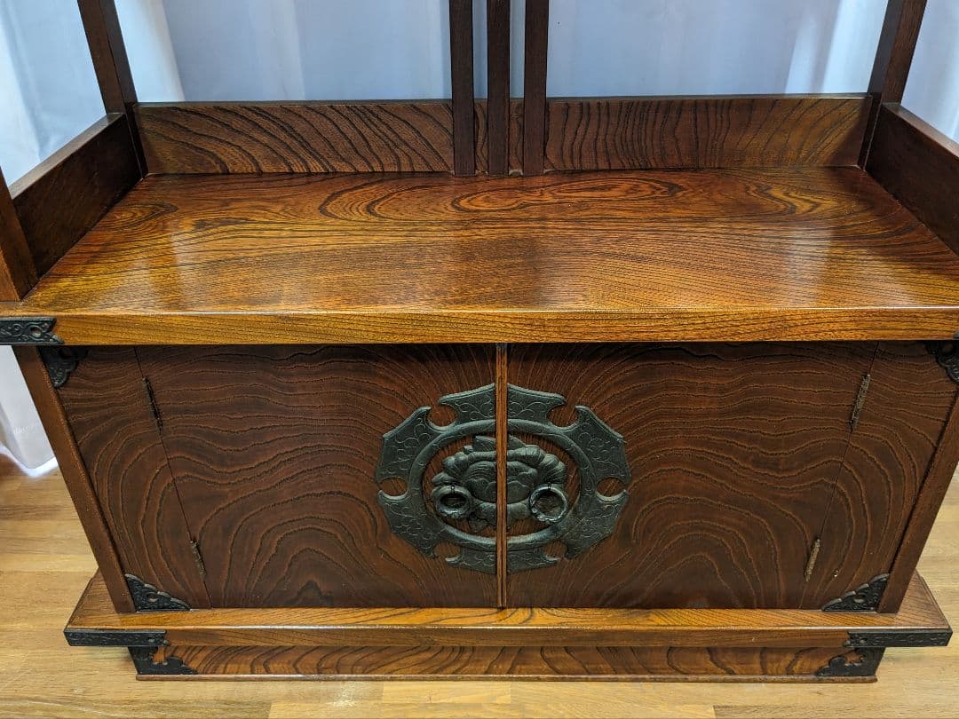 岩谷堂風　民芸家具　古民家　家具　モダン　鉄器　飾り棚　茶棚