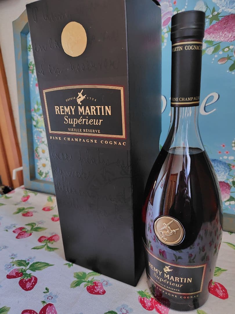 レミーマルタン スーペリア フィーネ　シャンパーニュ　旧ボトル 700ml