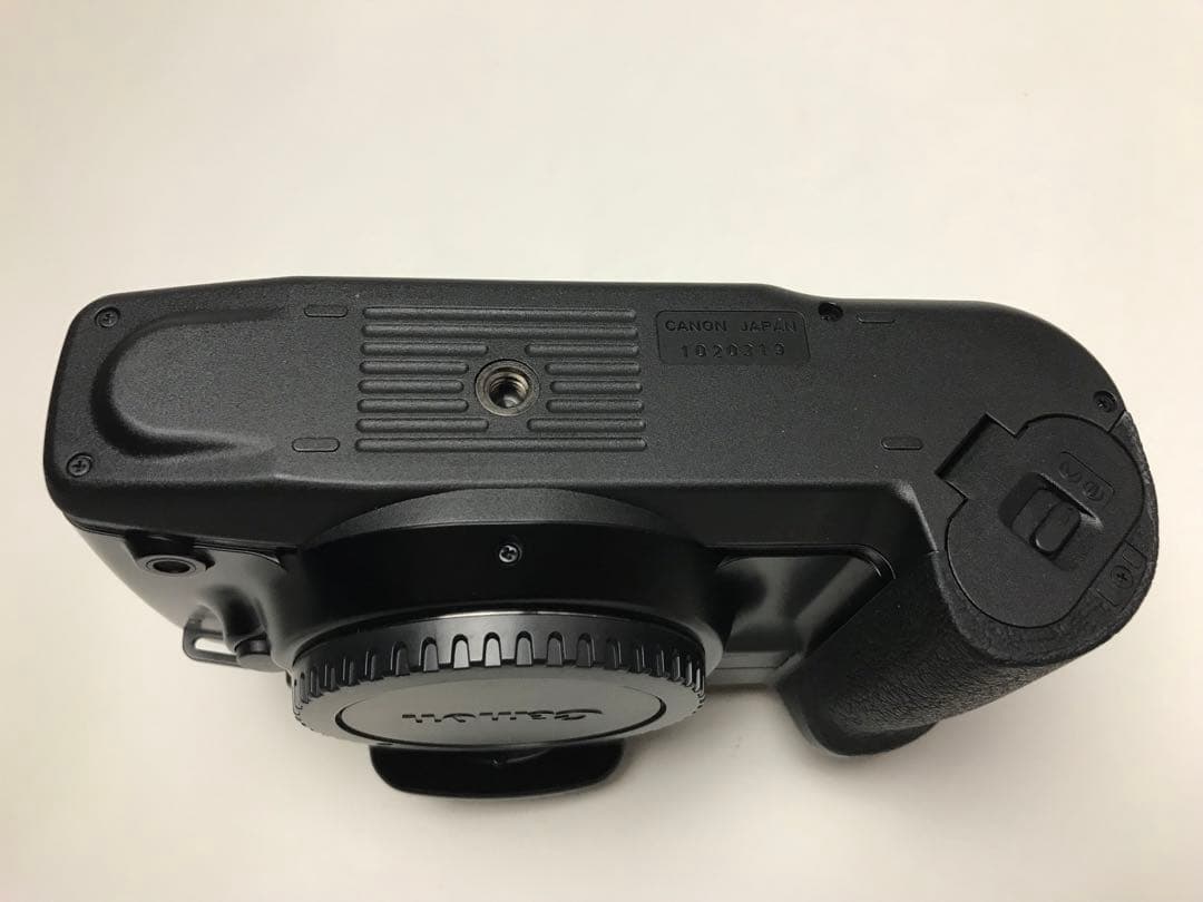 Canon EOS 10QD フィルムカメラ 本体 ＋ エクステンショングリップ