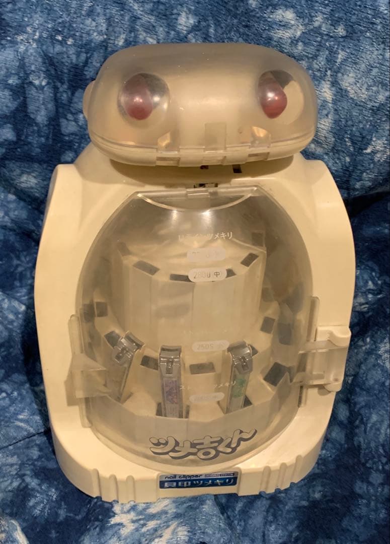 激レア‼️ 昭和レトロ　貝印ツメキリ　什器　ツメ吉くんロボット　回転式　爪切り付き