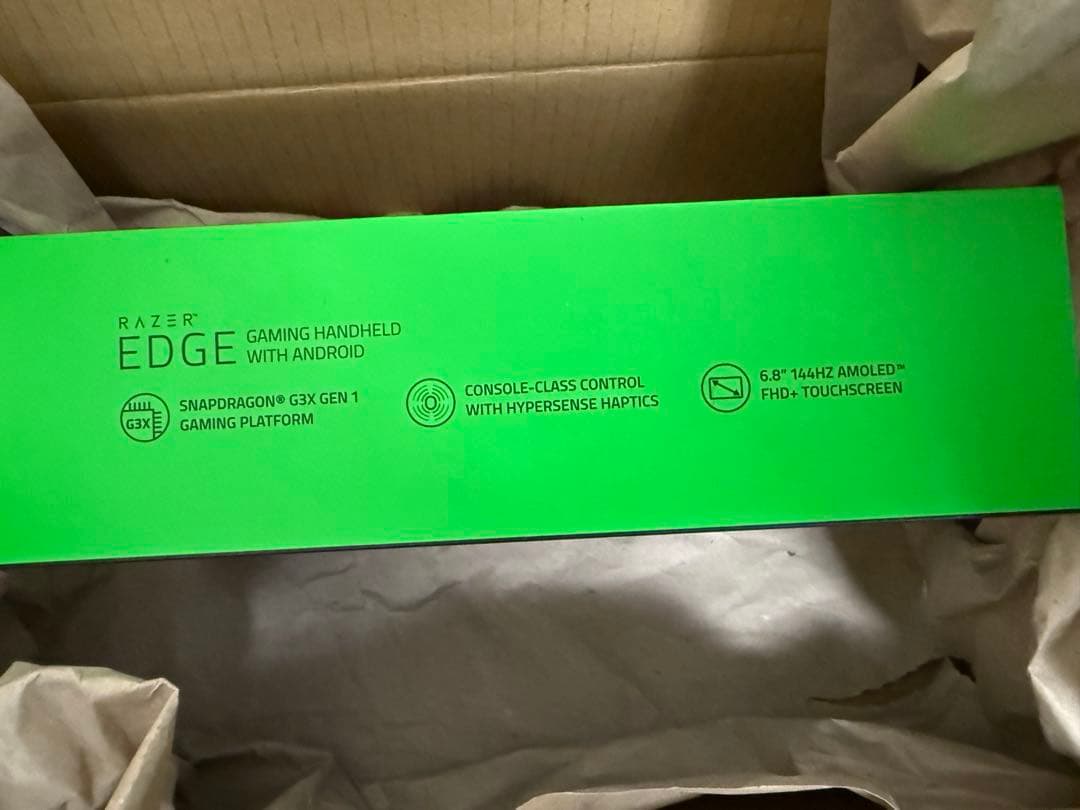 ポータブルゲーミングデバイス コントローラー同梱 6.8インチ 144Hz