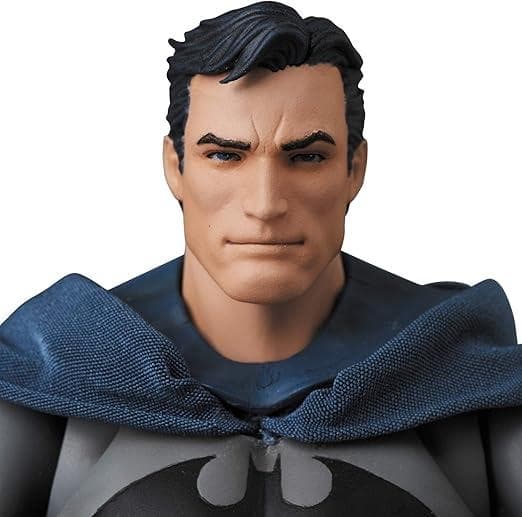 新品 MAFEX マフェックス No.105 BATMAN HUSH 160mm