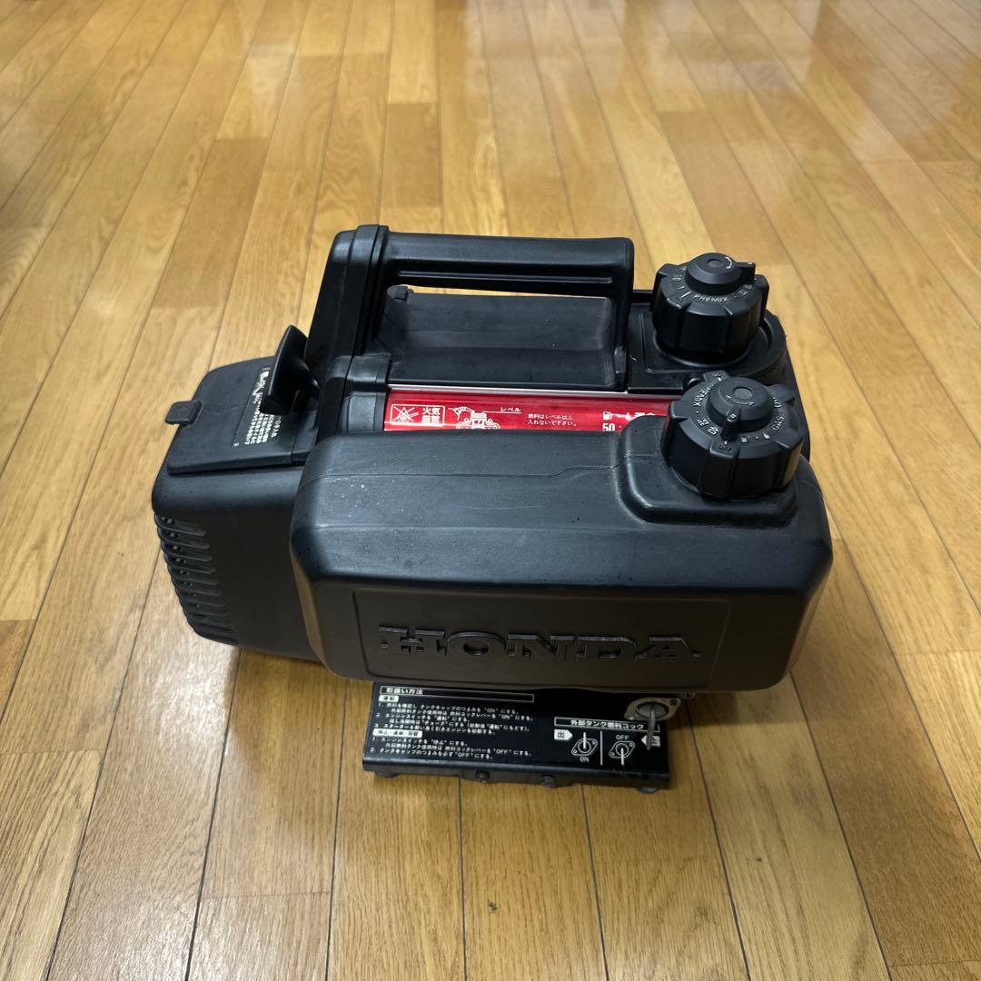 ホンダ　インバーター発電機　EX300 サブタンク　カバー付き