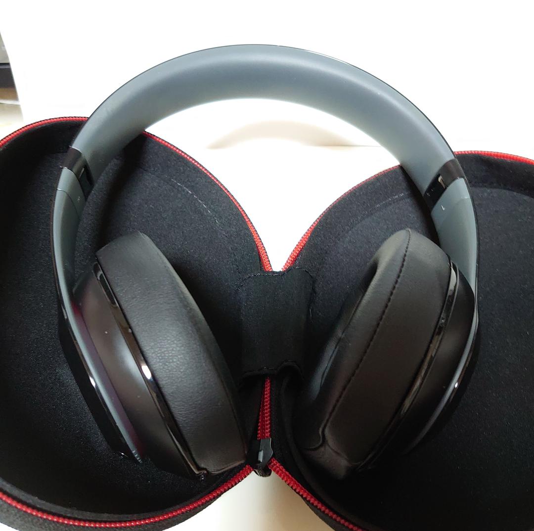 ヘッドホン Beats by Dr.Dre Studio