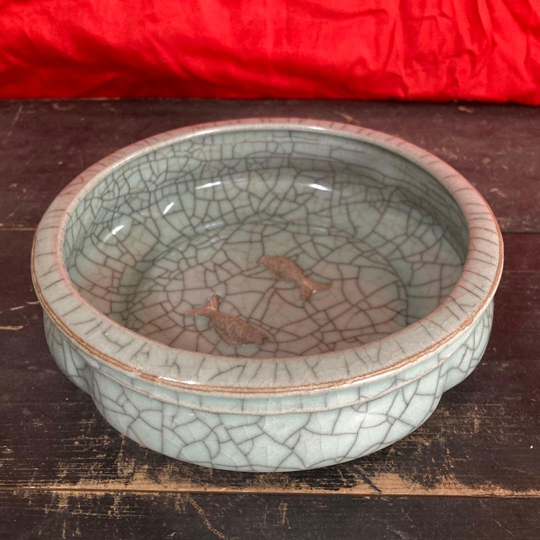 中国　青磁　筆洗　水盤　鉢　「官」銘