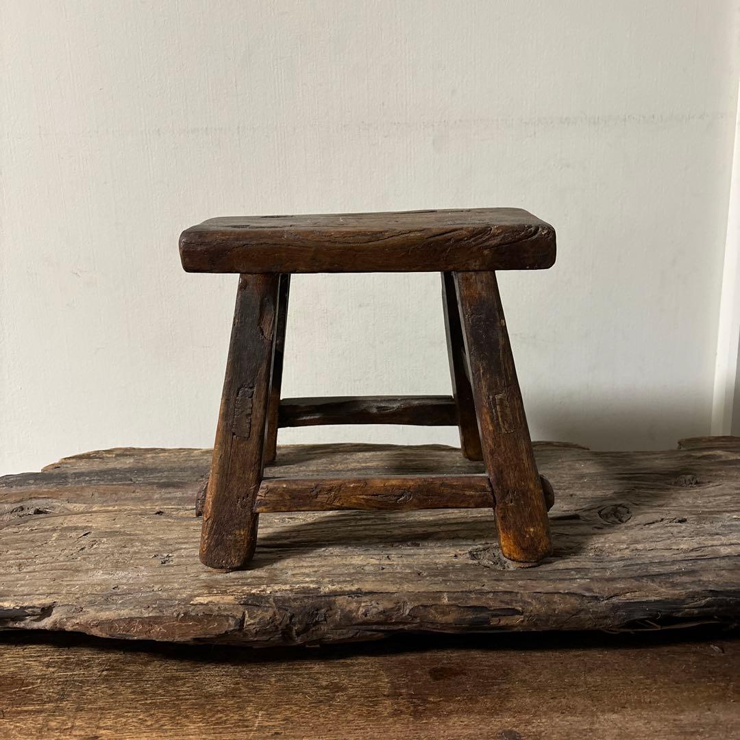 朝鮮　李朝　中国　その1 木製小さな踏み台　肘掛　花台　スツール　古民具　骨董