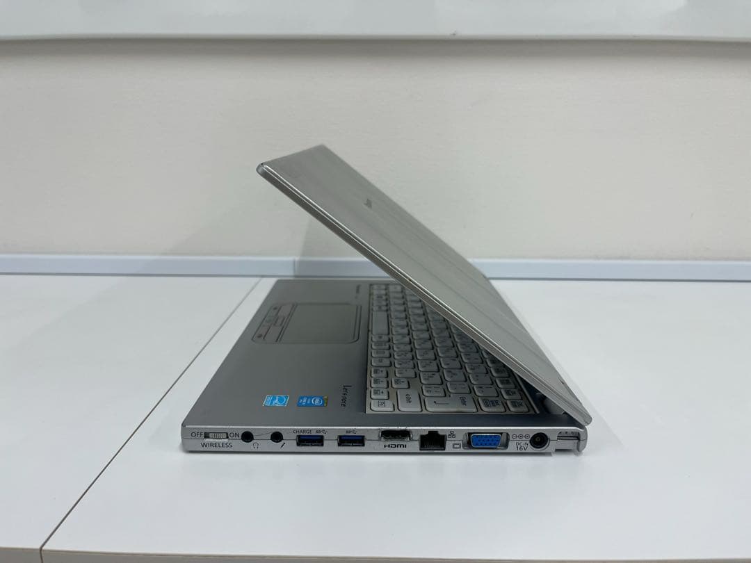 【美品】Panasonic ノートPCLet's noteアダプタ付A
