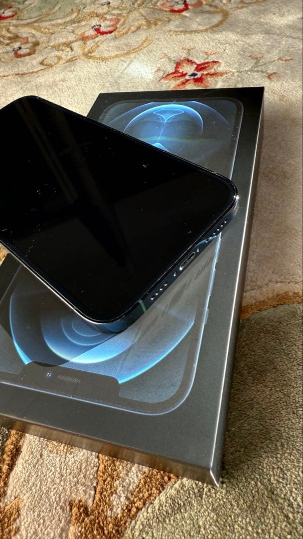 iPhone 12 Pro Max 512GB SIMフリー