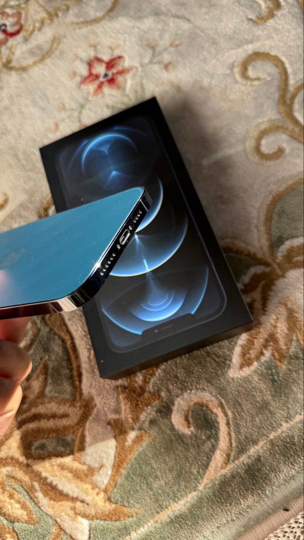 iPhone 12 Pro Max 512GB SIMフリー