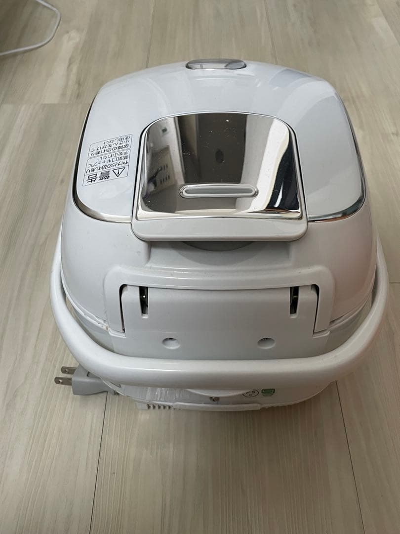 象印 NP-RM05 圧力炊飯器 ホワイト